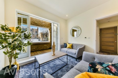 View Full Details for ANDERSON MEWS, OVAL