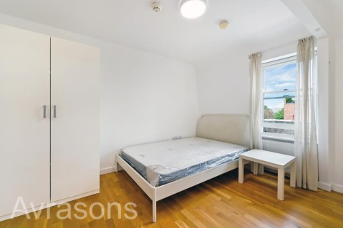 View Full Details for BRIXTON ROAD, STOCKWELL