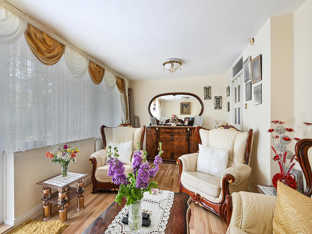 Laxley Close, London